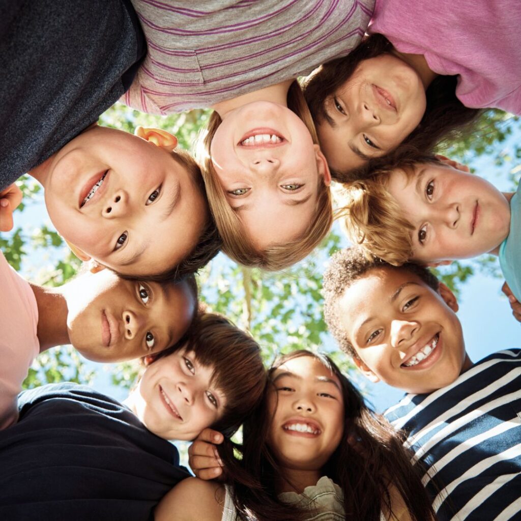 Image : Goupe d'enfants souriants
